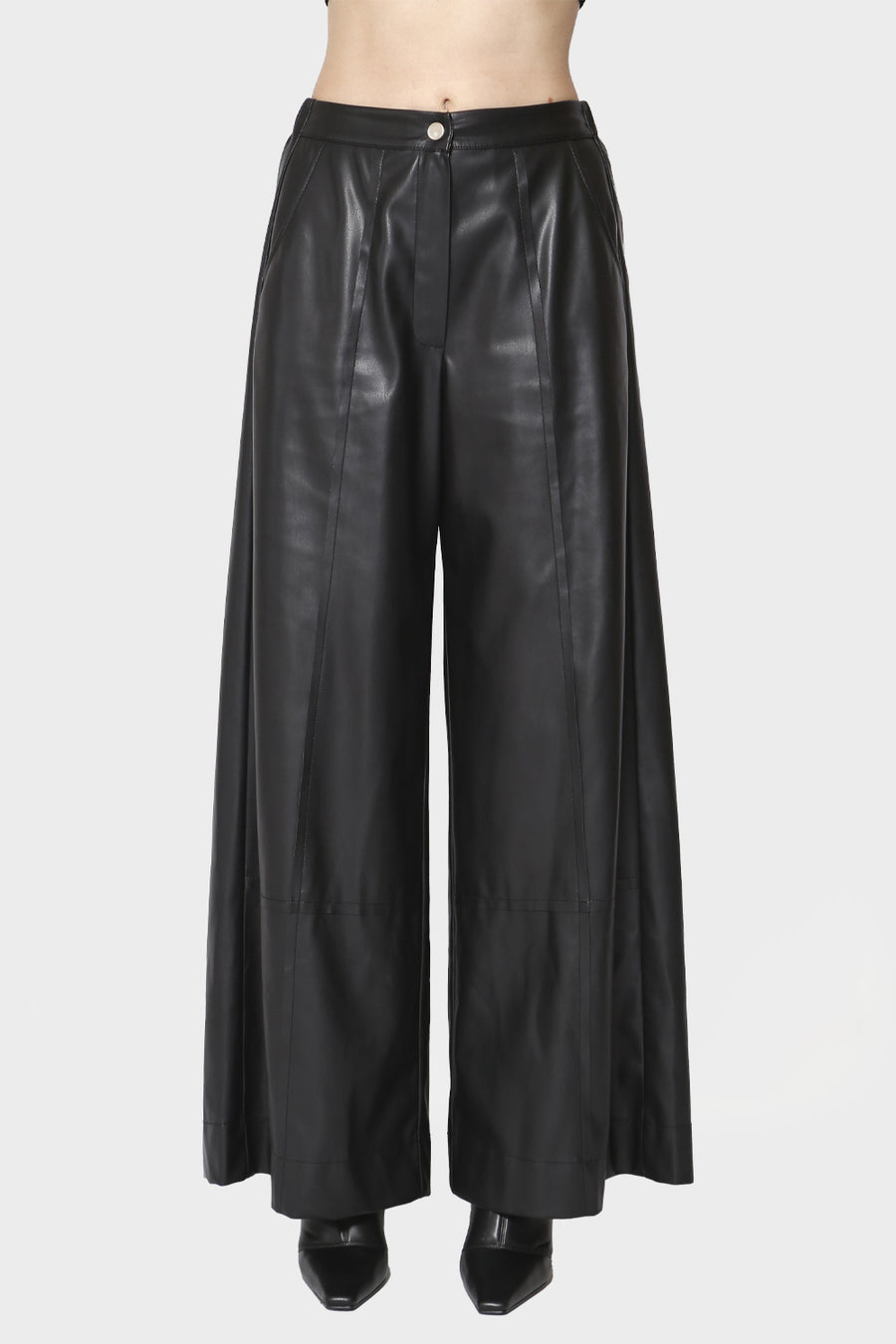 Pantalone Nu Black in ecopelle nero K23 13014