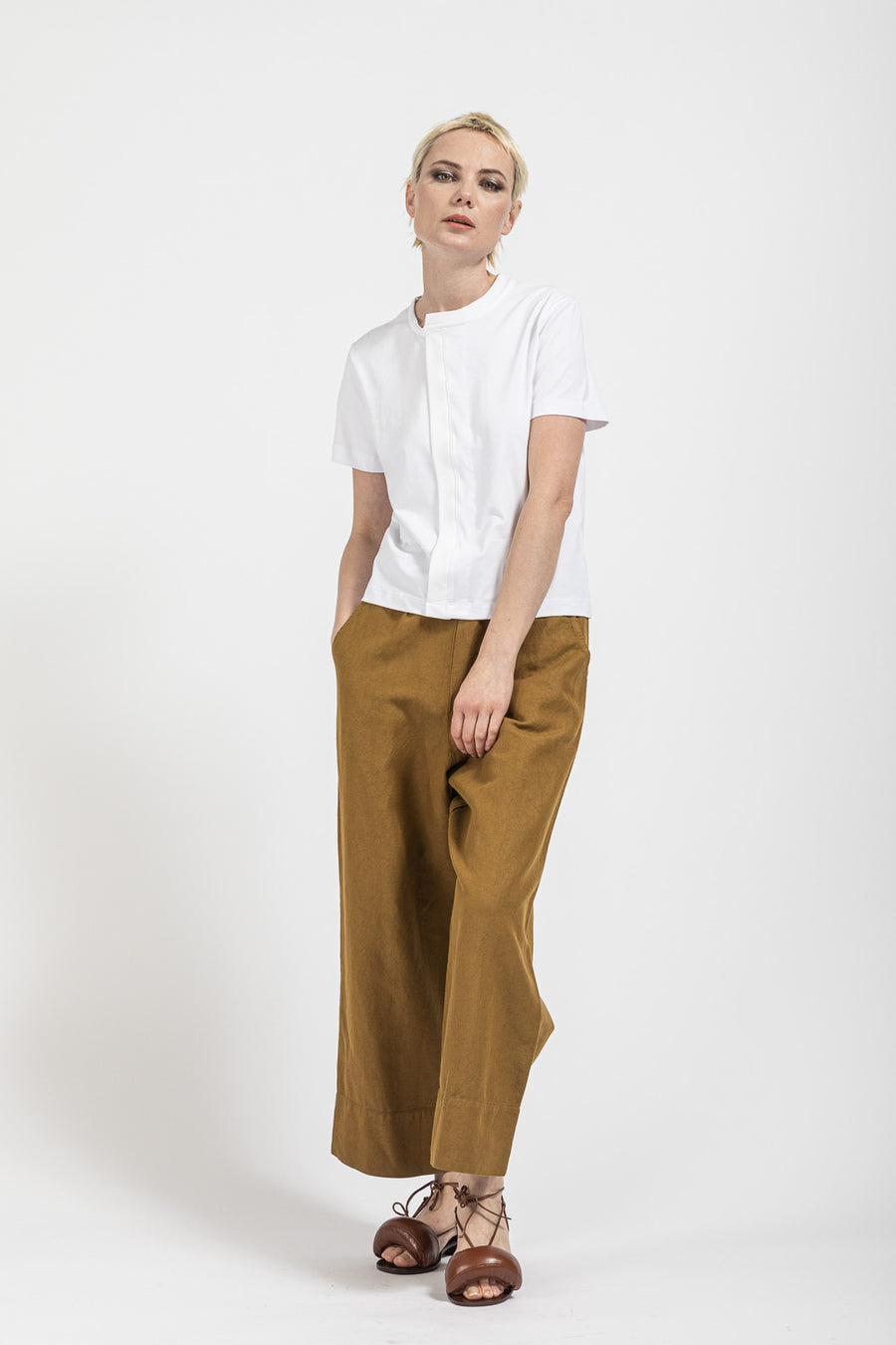 Pantalone Serie Numerica da donna in cotone e lino color oro SN854